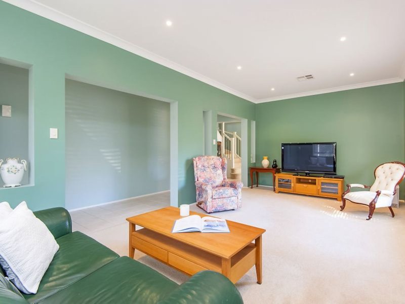 Photo - 10 Grevillea Avenue, Warriewood NSW 2102 - Image 7