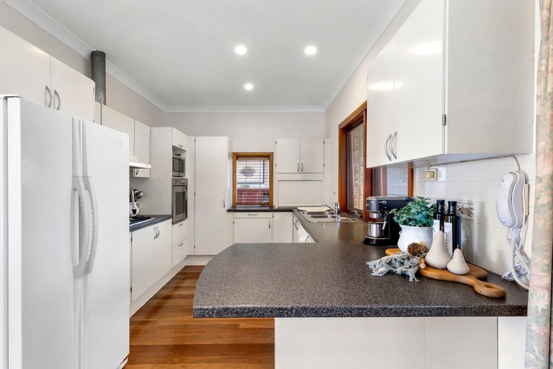 Photo - 10 Grevillea Street, Collaroy Plateau NSW 2097 - Image 6