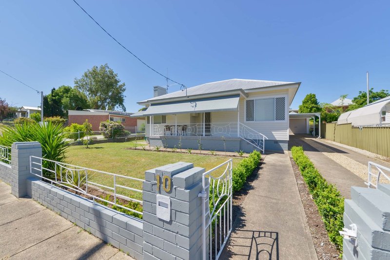 10 Griffin Avenue, Tamworth NSW 2340