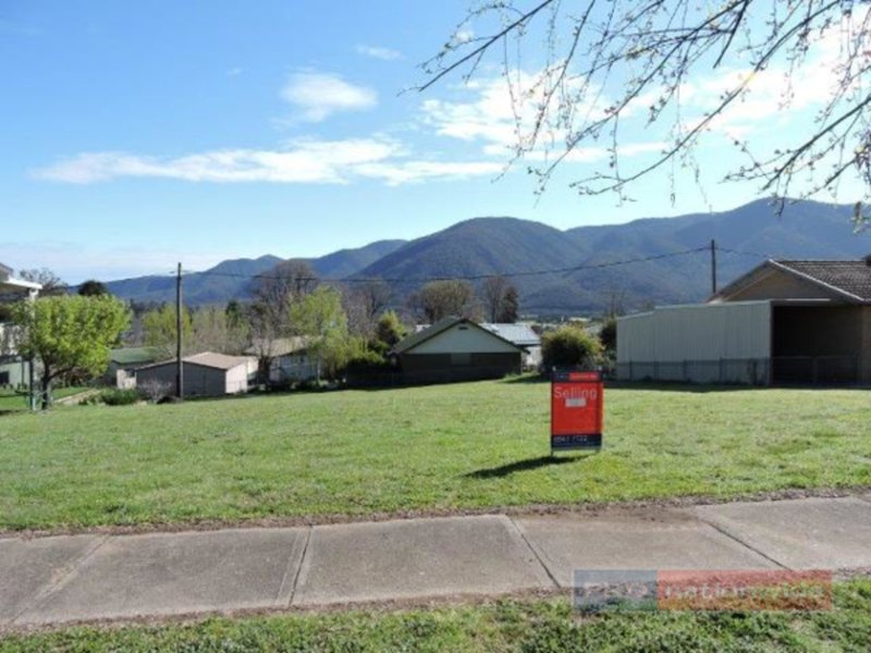 Photo - 10 Groves Street, Talbingo NSW 2720 - Image 2