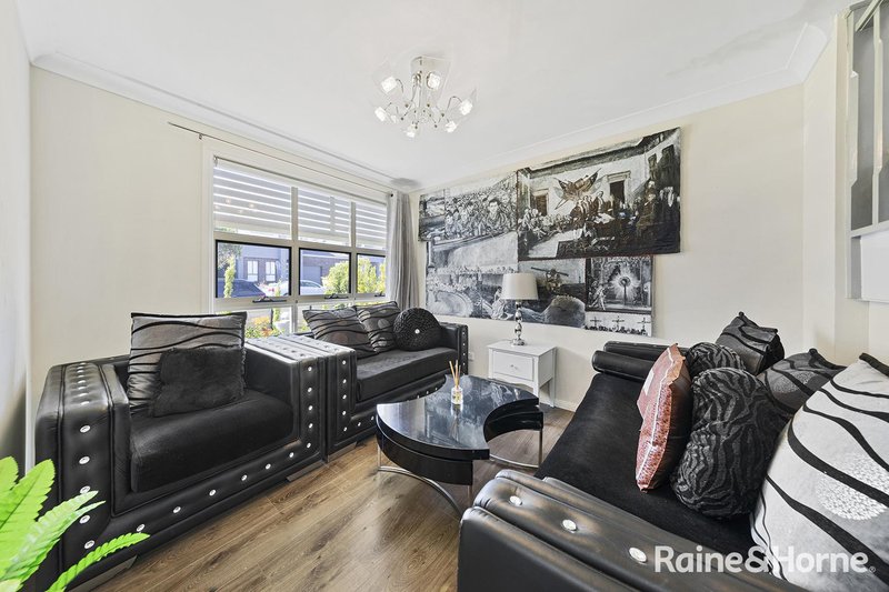 Photo - 10 Guild Avenue, Leppington NSW 2179 - Image 2