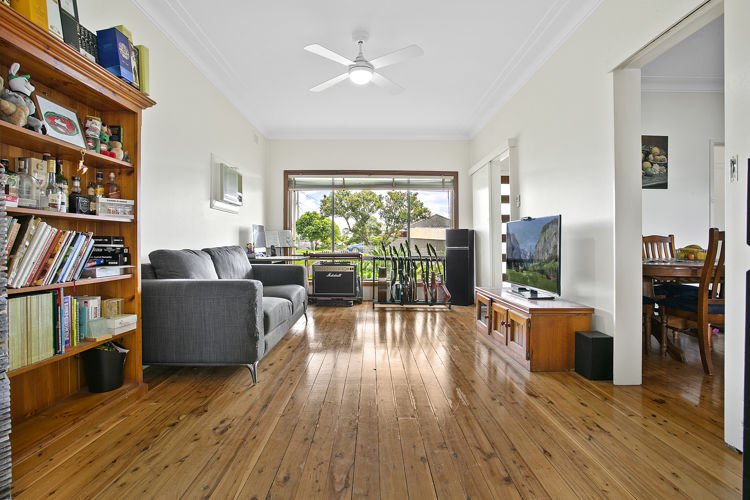 Photo - 10 Gum Street, Greystanes NSW 2145 - Image 5