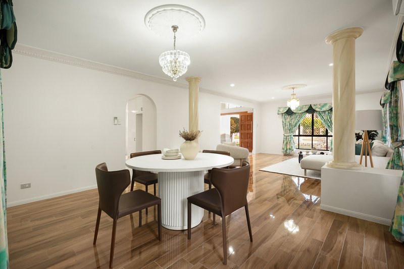 Photo - 10 Gumdale Place, Sunnybank Hills QLD 4109 - Image 9