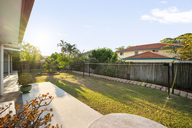 Photo - 10 Gumdale Place, Sunnybank Hills QLD 4109 - Image 21