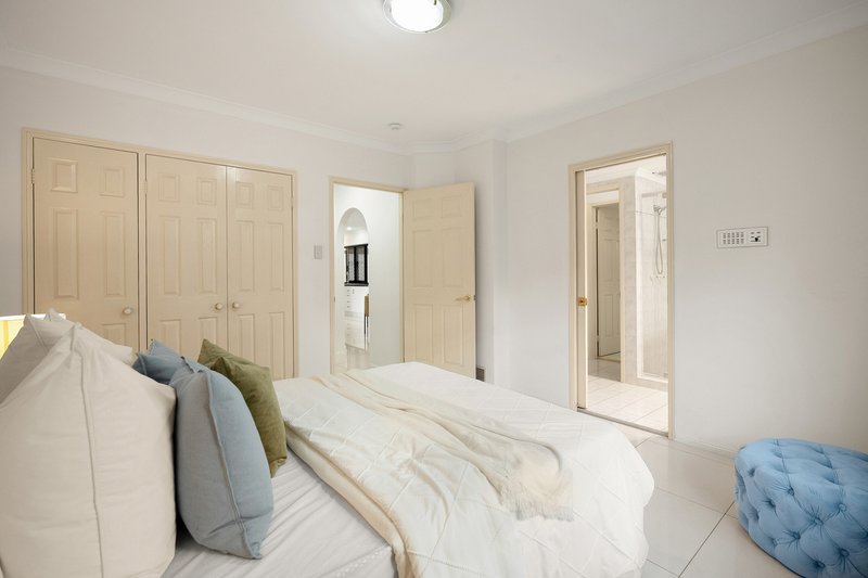 Photo - 10 Gumdale Place, Sunnybank Hills QLD 4109 - Image 23