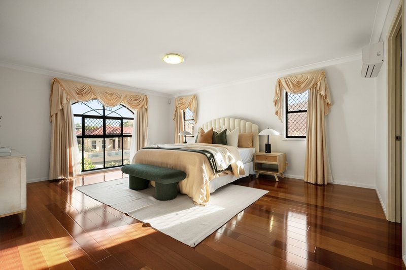 Photo - 10 Gumdale Place, Sunnybank Hills QLD 4109 - Image 28