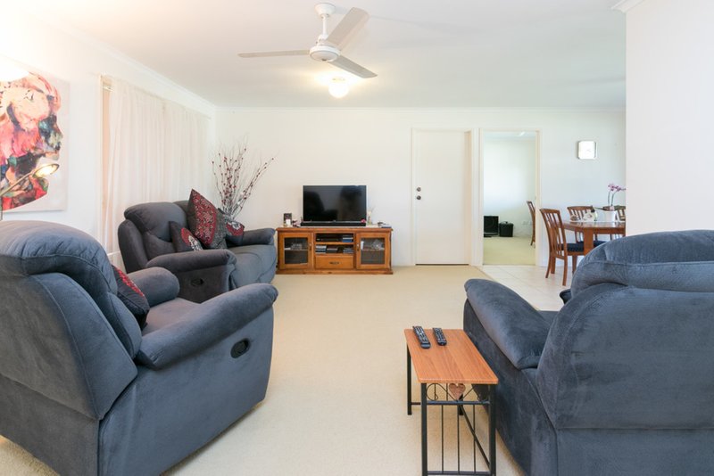 Photo - 10 Gumtree Drive, Urraween QLD 4655 - Image 4