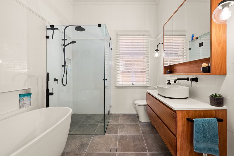 Photo - 10 Haig Road, Milton QLD 4064 - Image 12