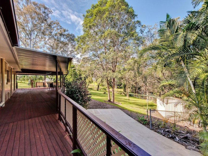 Photo - 10 Hallett Avenue, Camira QLD 4300 - Image 24