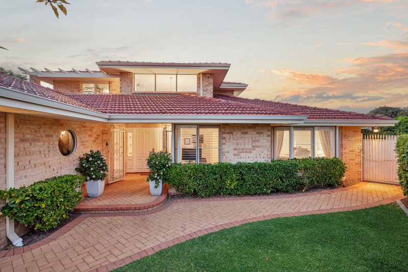 Photo - 10 Hampden Close, Dianella WA 6059 - Image 3