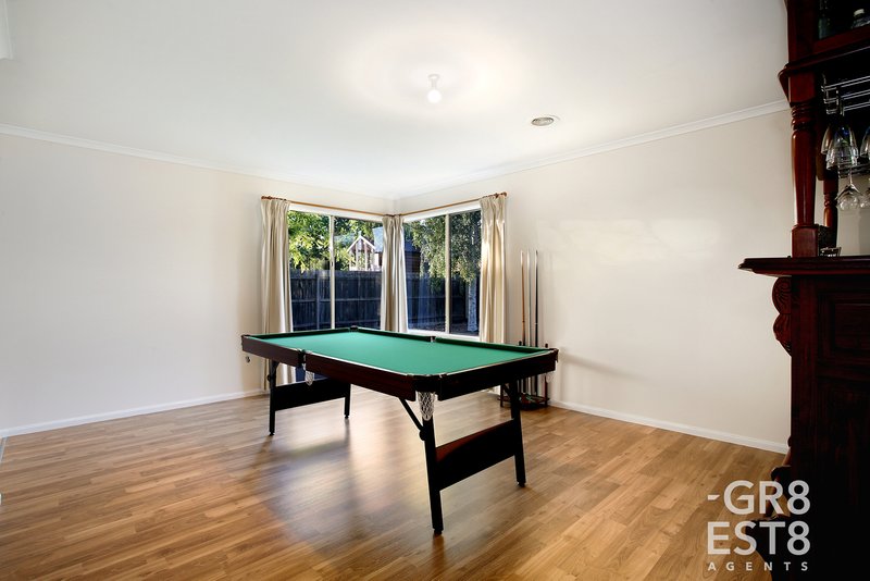 Photo - 10 Hampshire Drive, Narre Warren South VIC 3805 - Image 9