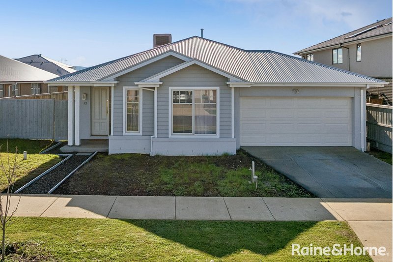 Photo - 10 Hanrahan Street, Gisborne VIC 3437 - Image 3