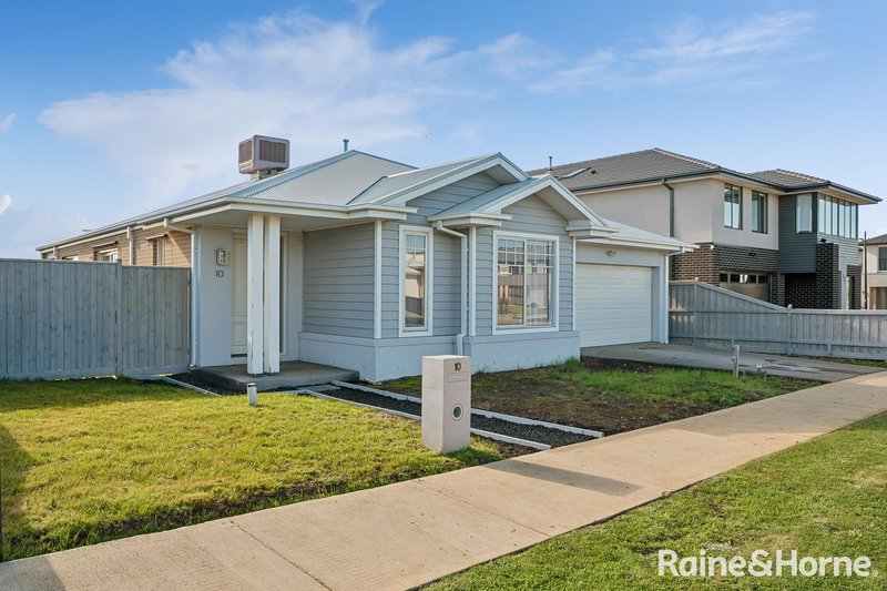Photo - 10 Hanrahan Street, Gisborne VIC 3437 - Image 25