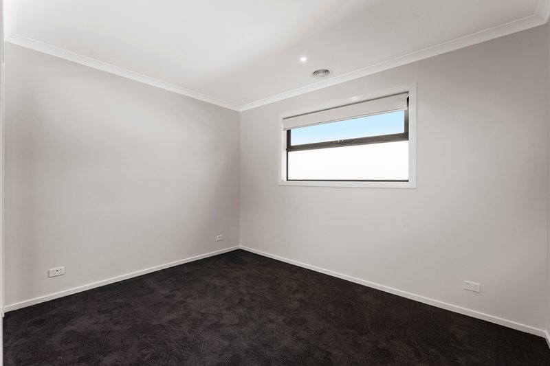 Photo - 10 Harcourt Street, Blackburn North VIC 3130 - Image 7