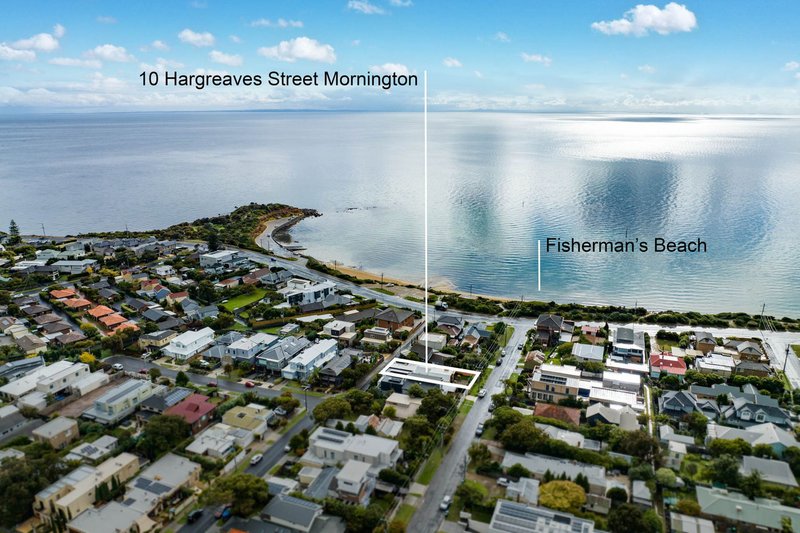 Photo - 10 Hargreaves Street, Mornington VIC 3931 - Image 2