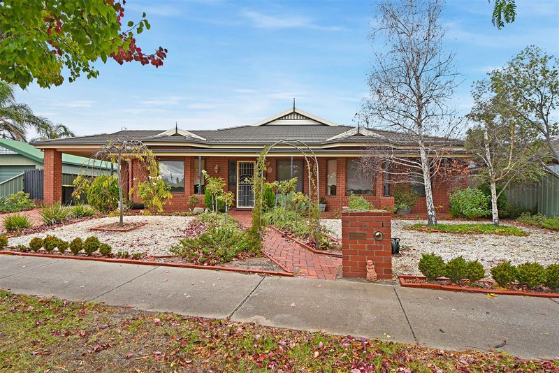 10 Harmer Court, Horsham VIC 3400