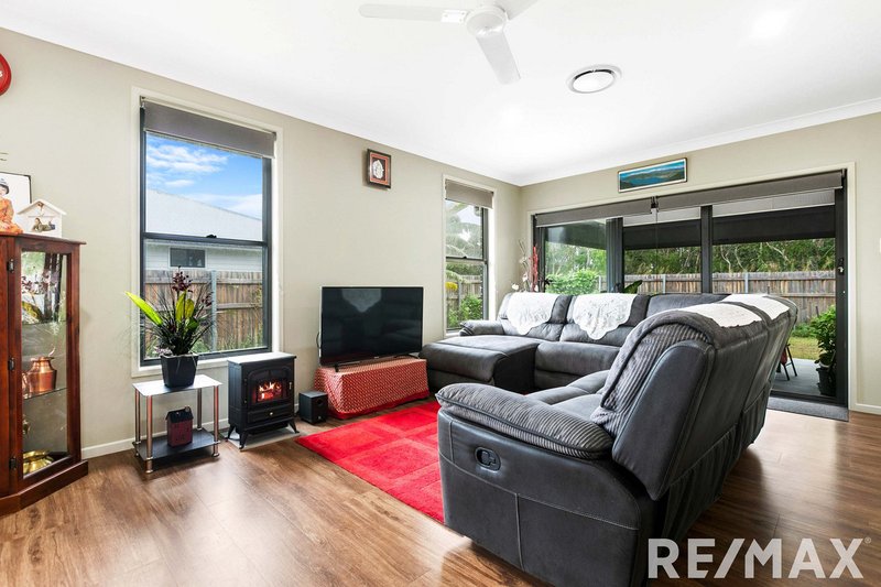 Photo - 10 Harmony Avenue, Urraween QLD 4655 - Image 6