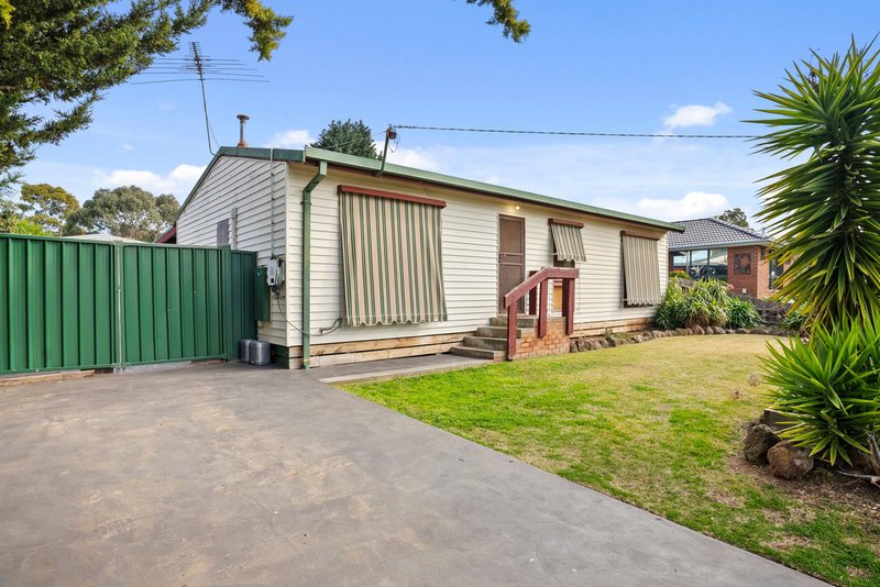 Photo - 10 Harvey Street, Darley VIC 3340 - Image 2