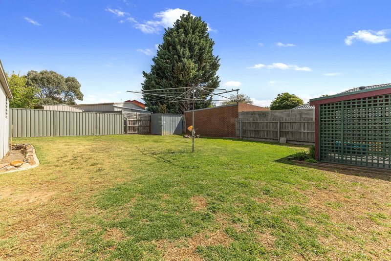 Photo - 10 Harvey Street, Darley VIC 3340 - Image 15