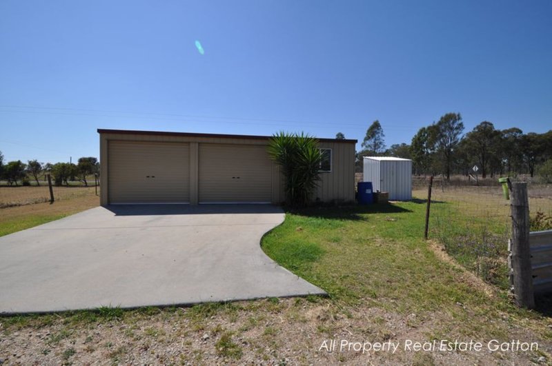 Photo - 10 Haslingden Road, Lockyer Waters QLD 4311 - Image 12