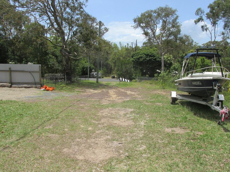 Photo - 10 Heath Street, Macleay Island QLD 4184 - Image 4