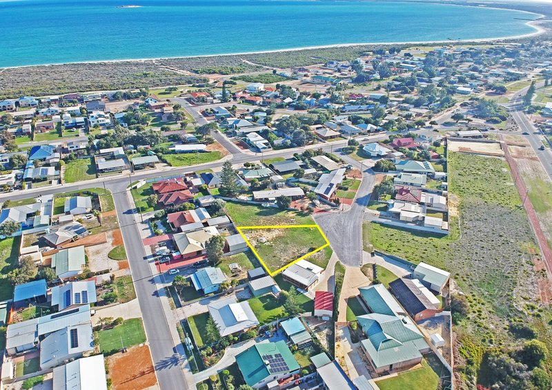 10 Heitman Close, Jurien Bay WA 6516