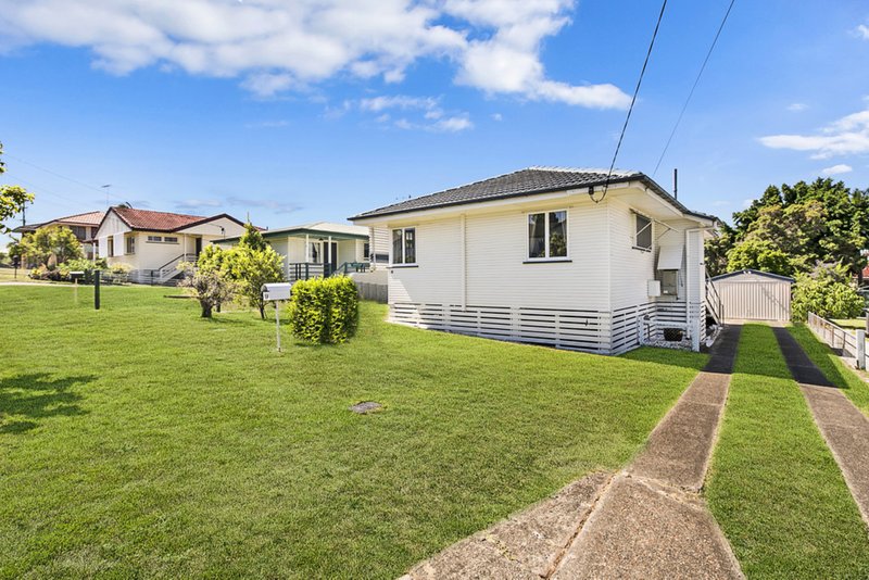 10 Hellyer Street, Wynnum West QLD 4178