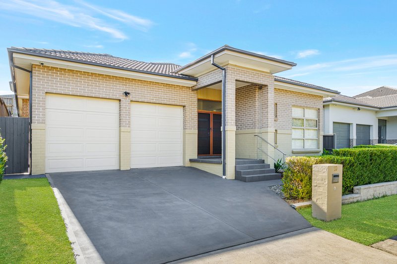 Photo - 10 Hemsworth Avenue, Middleton Grange NSW 2171 - Image