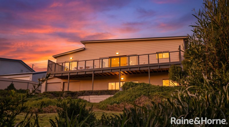 Photo - 10 Hero Avenue, Middleton SA 5213 - Image 4
