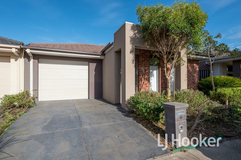 10 Hestia Avenue, Cranbourne West VIC 3977