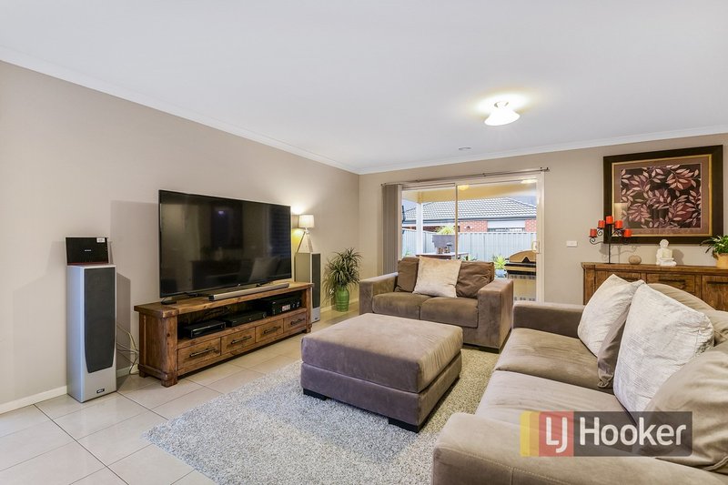 Photo - 10 Hewitt Street, Cranbourne East VIC 3977 - Image 3