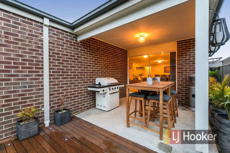 Photo - 10 Hewitt Street, Cranbourne East VIC 3977 - Image 11