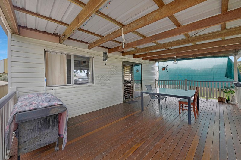 Photo - 10 Hicks Street, Burnett Heads QLD 4670 - Image 12