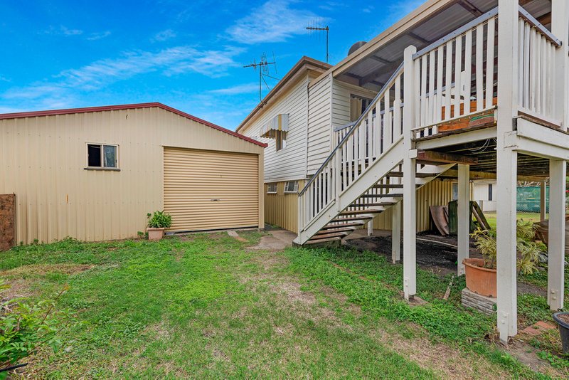 Photo - 10 Hicks Street, Burnett Heads QLD 4670 - Image 17