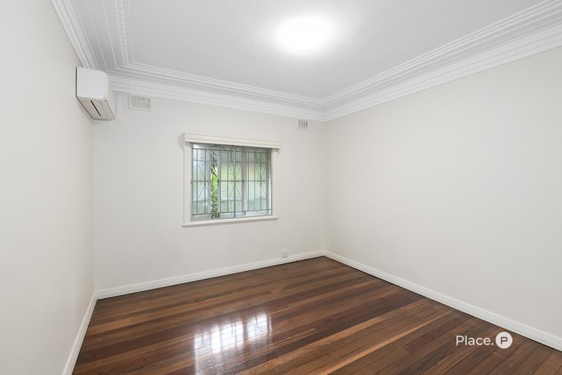 Photo - 10 Highcrest Avenue, Wavell Heights QLD 4012 - Image 10