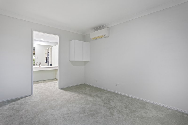 Photo - 10 Highland Park Road, Meringandan West QLD 4352 - Image 13