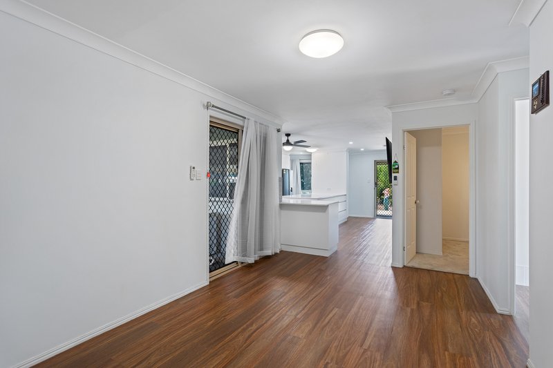 Photo - 10 Highland Park Road, Meringandan West QLD 4352 - Image 14