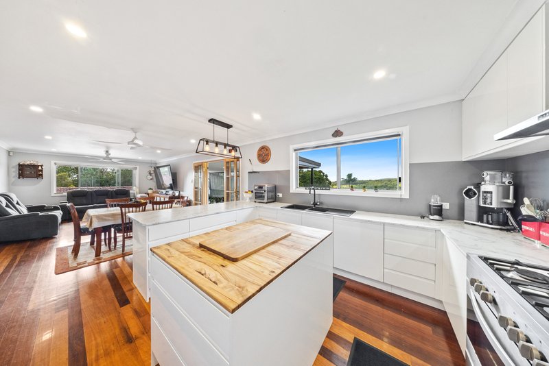 Photo - 10 Highview Avenue, Nambour QLD 4560 - Image 8