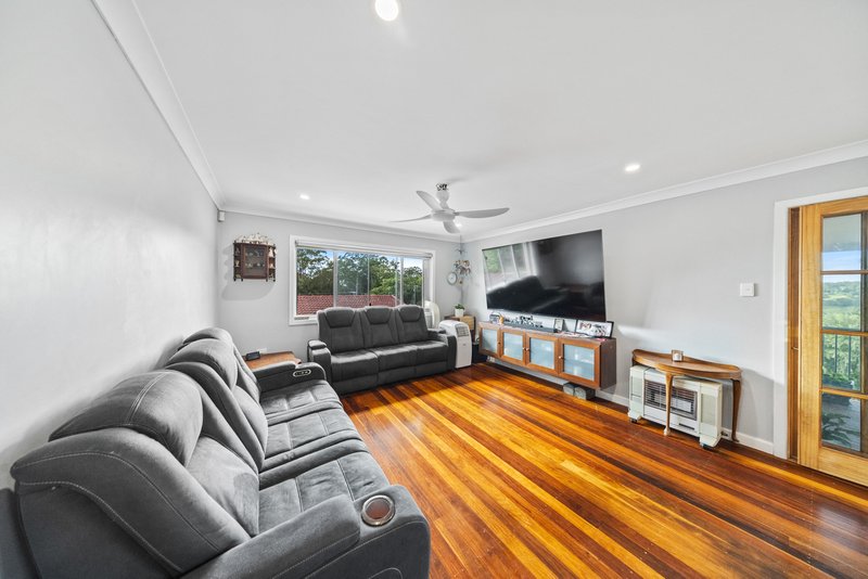 Photo - 10 Highview Avenue, Nambour QLD 4560 - Image 9