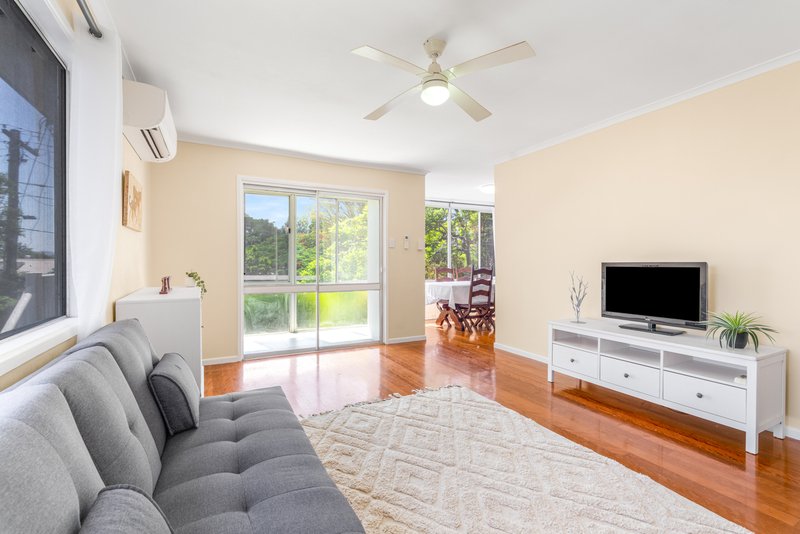 Photo - 10 Hill Street, Kingston QLD 4114 - Image 4