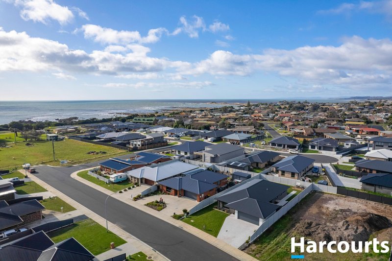 Photo - 10 Hill View Way, West Ulverstone TAS 7315 - Image 25