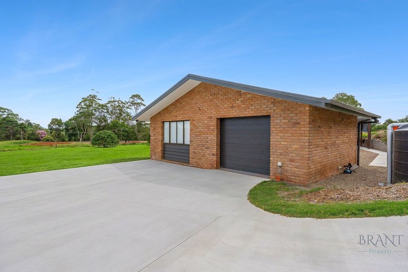 Photo - 10 Hilltop Crescent, Maleny QLD 4552 - Image 20