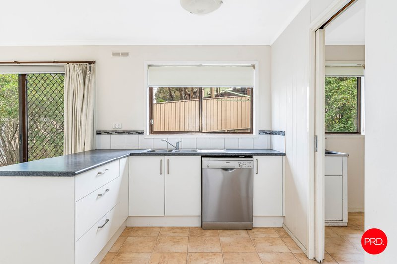 Photo - 10 Hillview Street, Flora Hill VIC 3550 - Image 6
