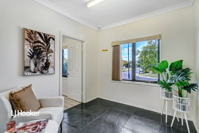 Photo - 10 Hinchinbrook Avenue, Mawson Lakes SA 5095 - Image 20