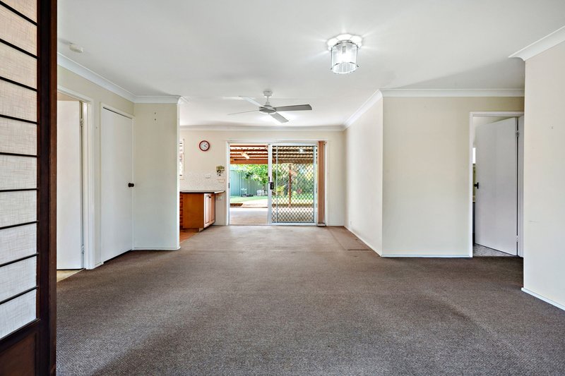 Photo - 10 Hobury Street, Bald Hills QLD 4036 - Image 6