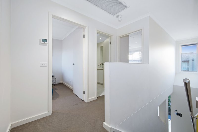 Photo - 10 Hoddle Street, Mulgrave VIC 3170 - Image 6