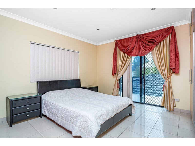 Photo - 10 Hodge Street, Hurstville NSW 2220 - Image 6