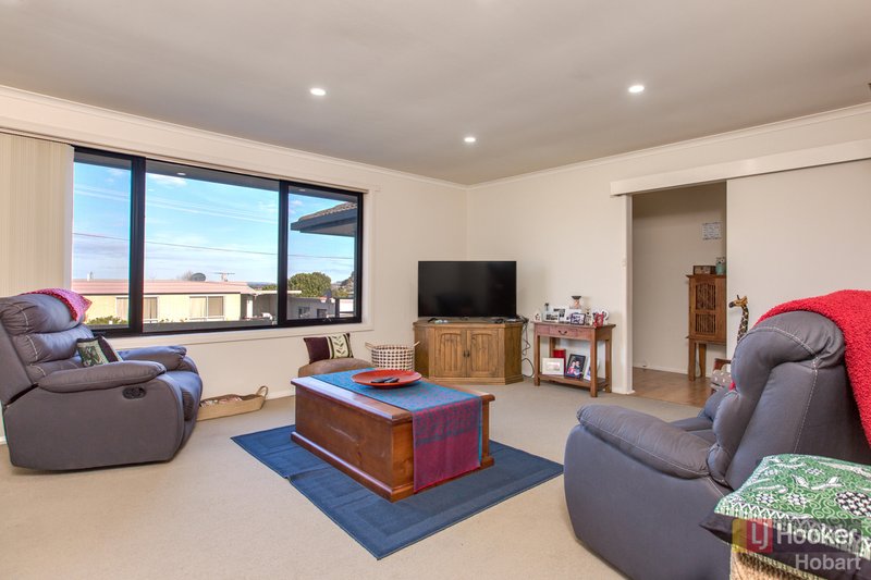 Photo - 10 Hoffman Street, Midway Point TAS 7171 - Image 6