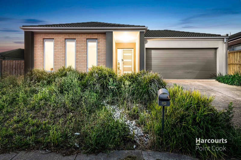 10 Holly Drive, Point Cook VIC 3030