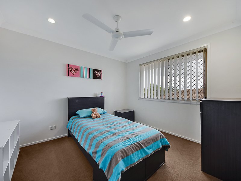 Photo - 10 Hollywood Avenue, Bellmere QLD 4510 - Image 13